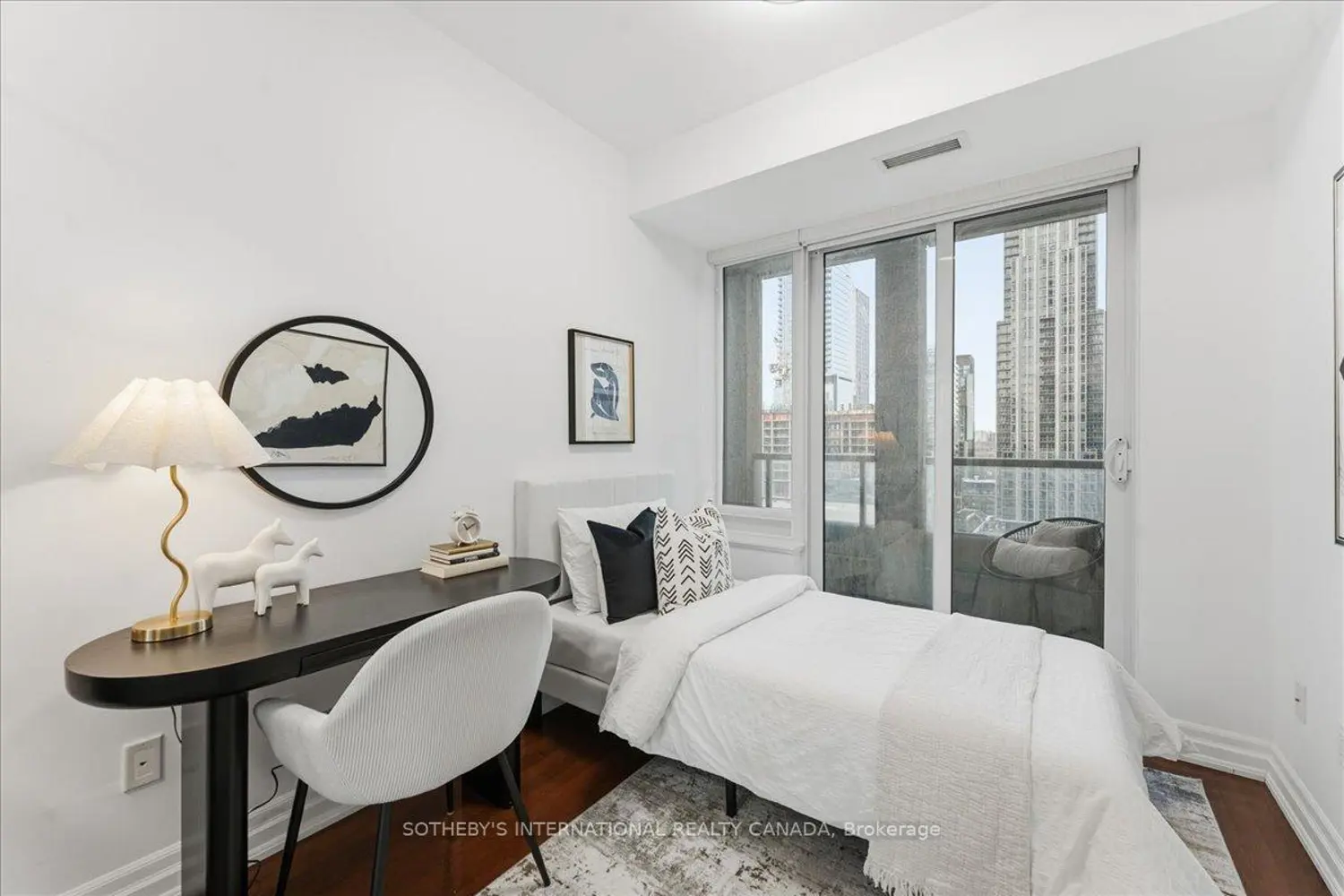 Additional image 16 of 35 Balmuto Street 1502