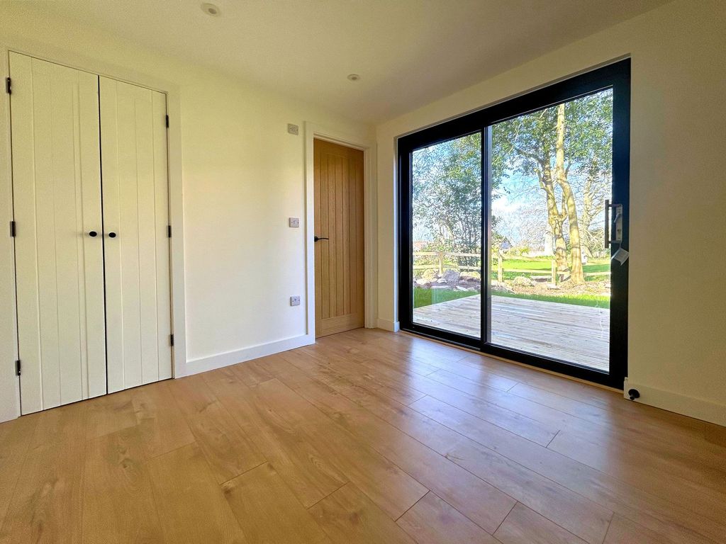 Additional image 7 of 1 bed property for saleHigh Street, Thornbury BS35