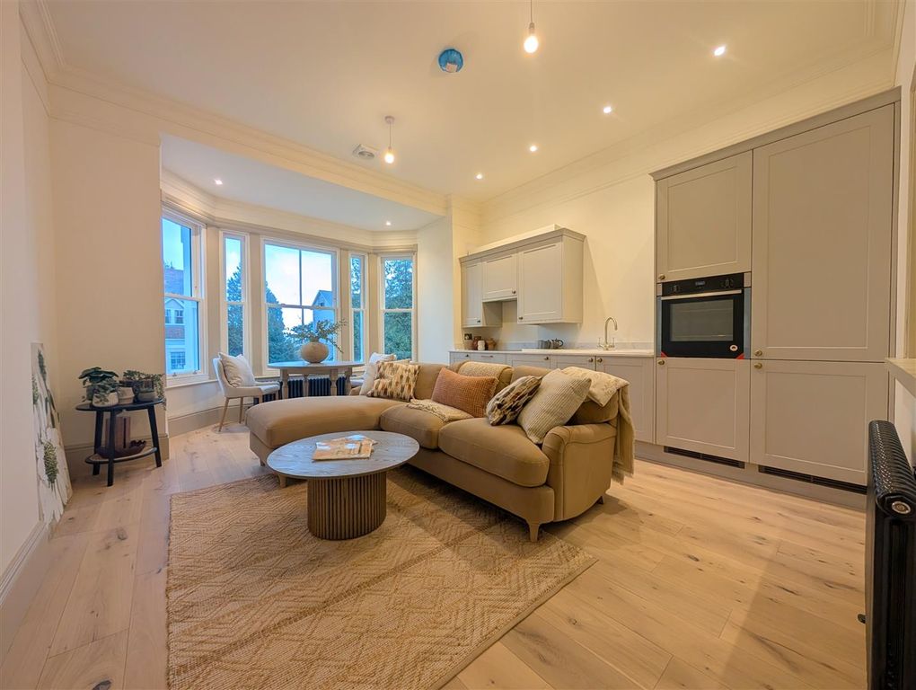 Additional image 2 of 2 bed flat for saleGreat Malvern, Malvern WR14