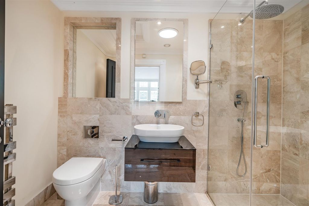 Additional image 29 of 3 bed flat for saleWoodland Way, Kingswood KT20