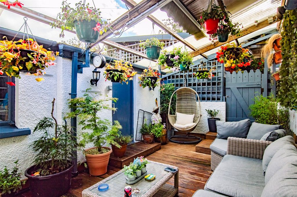 Additional image 2 of 8 bed flat for saleStone Street, Llandovery, Carmarthenshire SA20