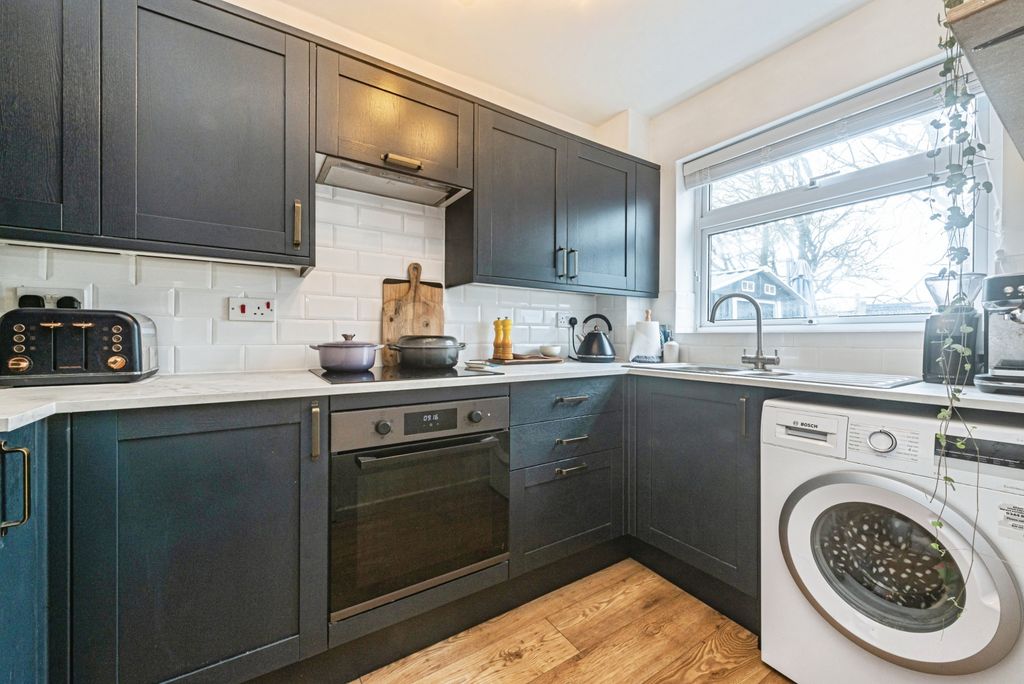 Additional image 3 of 2 bed semi-detached house for saleAlston Mews, Thatcham RG19