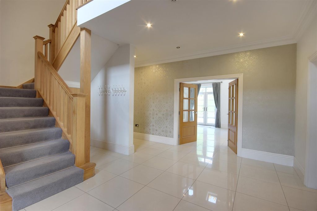 Additional image 6 of 4 bed detached house for salePark Lane, Swanland HU14