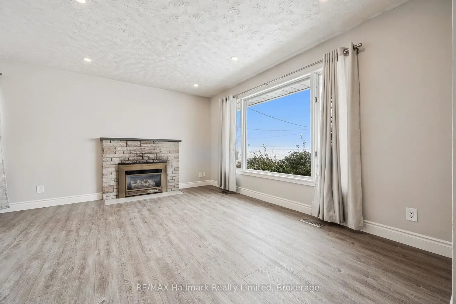 Additional image 4 of 474 College Avenue