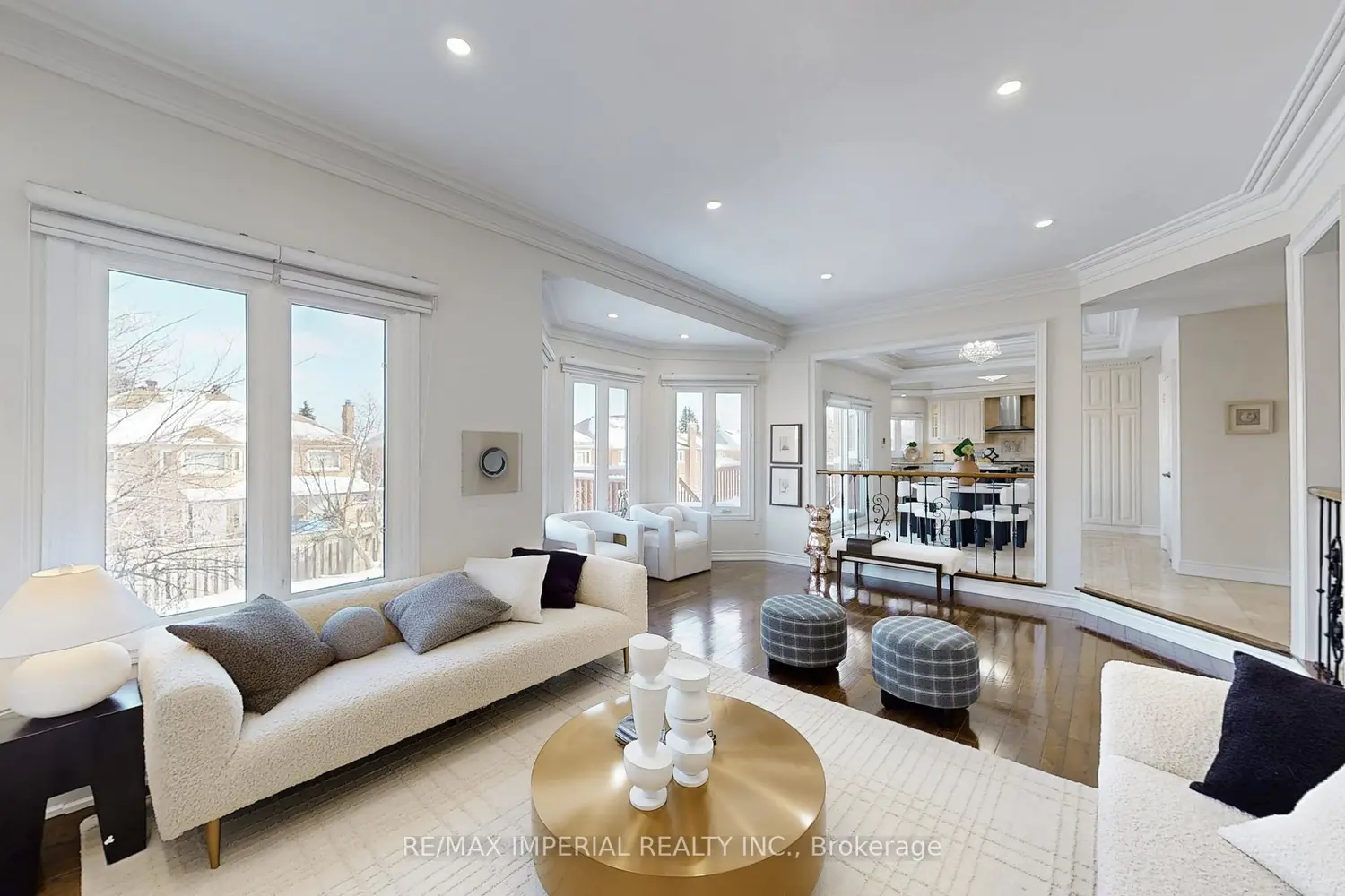 66 Hillhurst Drive photo 4