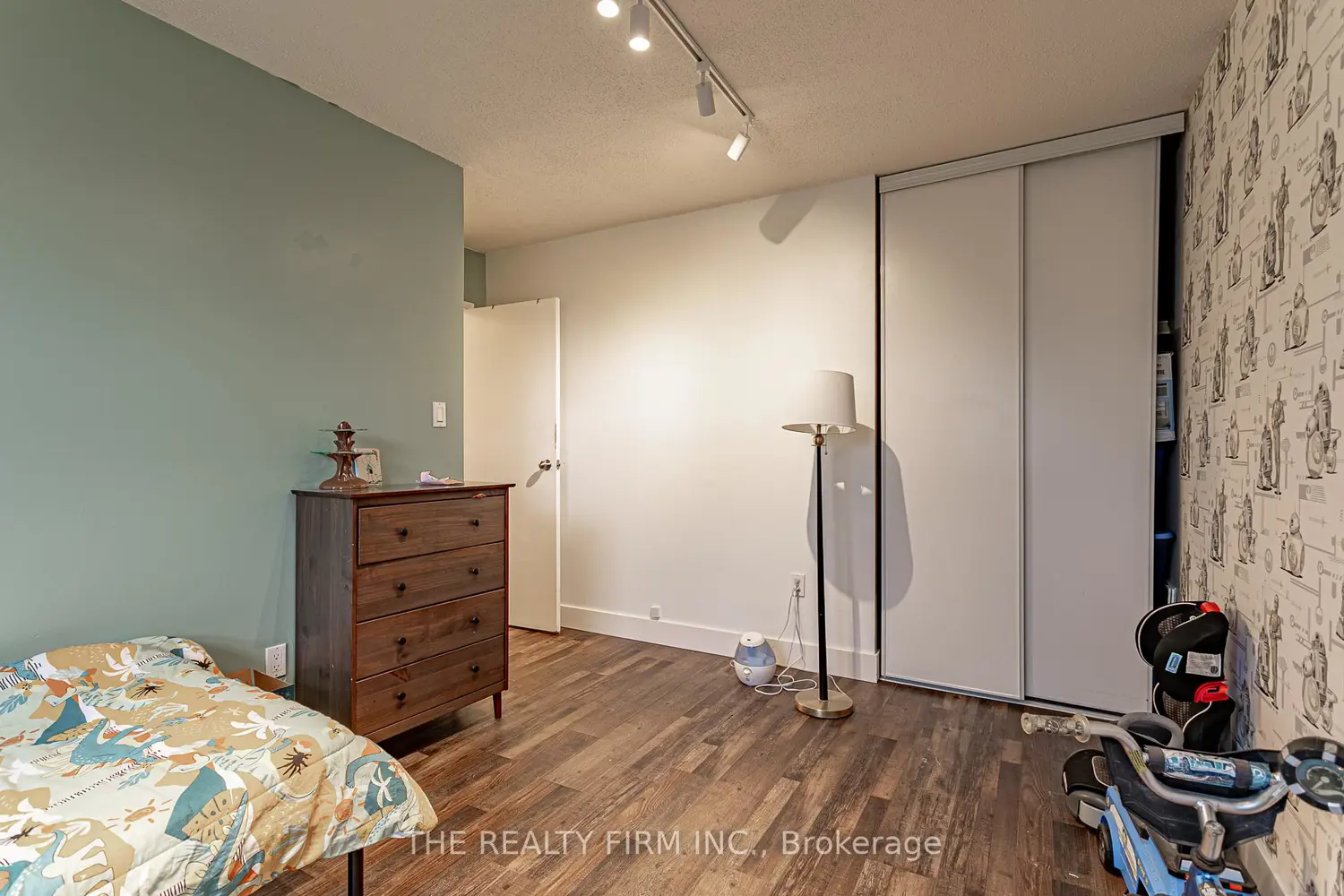 Additional image 13 of 271 Thames Street 12