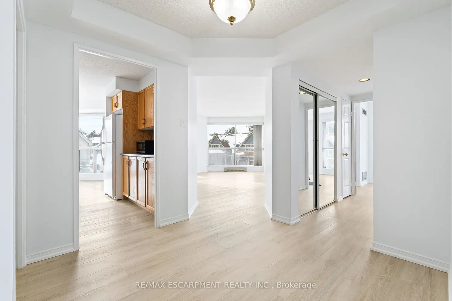 Additional image 4 of 2155 Burnhamthorpe Road 209