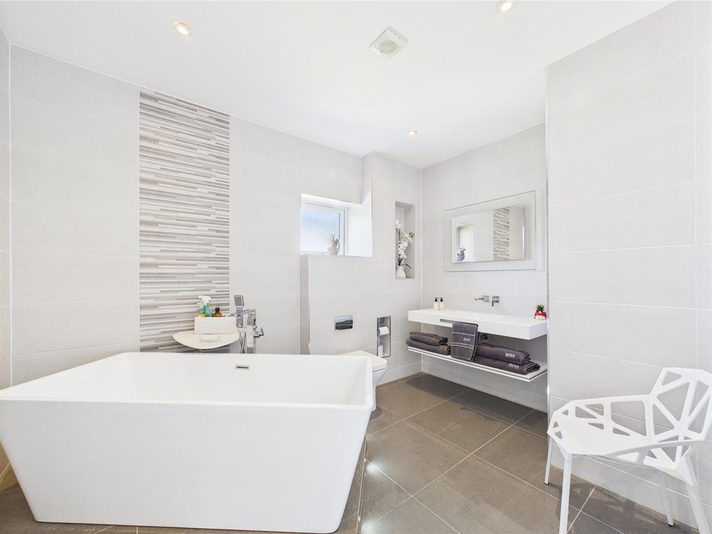 Additional image 10 of 4 bed detached house for saleArosfa Avenue, Porthcawl CF36