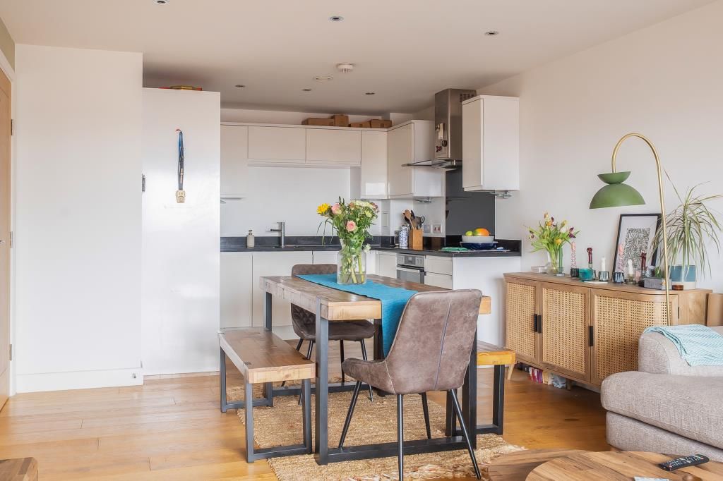 Additional image 17 of 2 bed flat for saleNewbury, Berkshire RG14