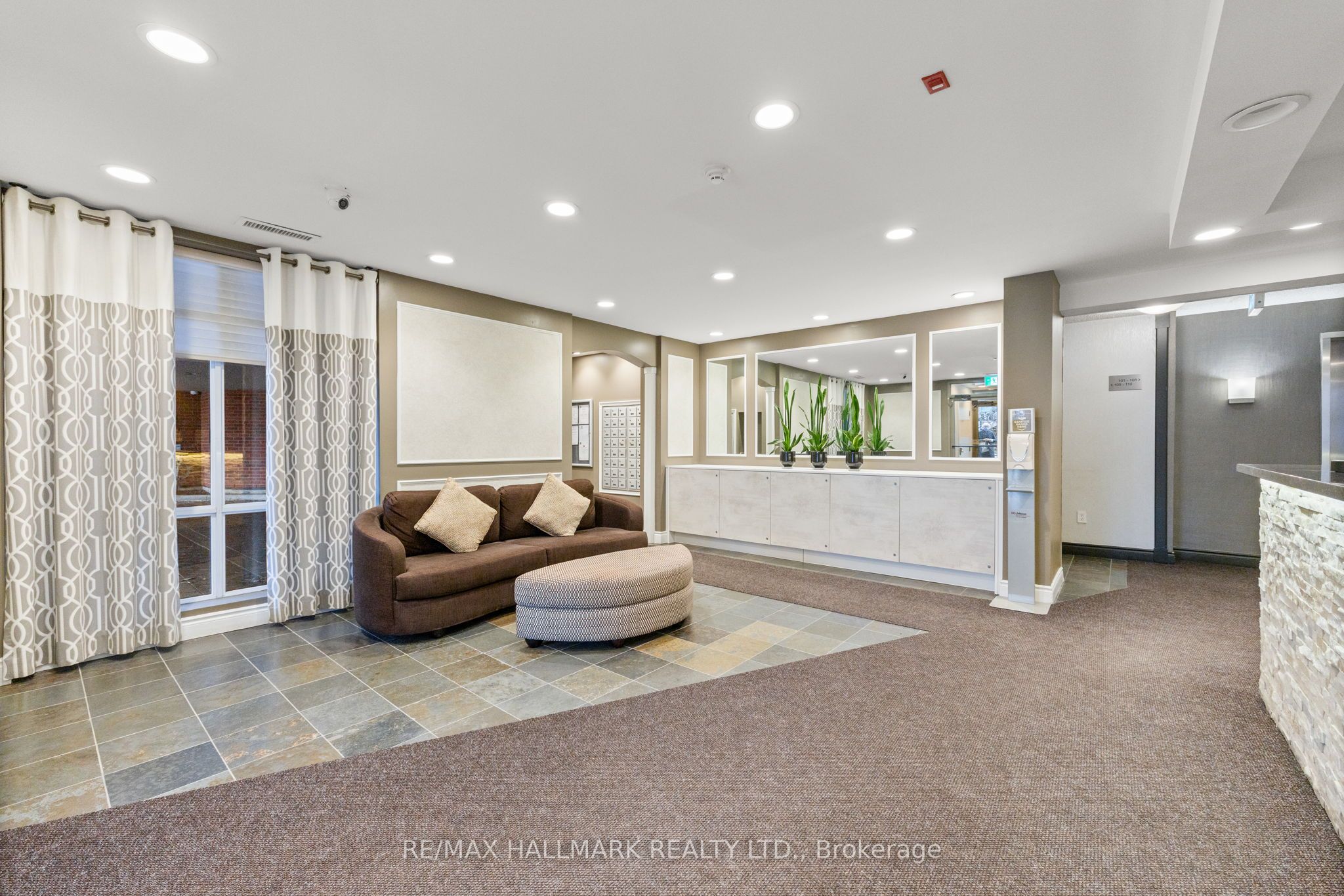 Additional image 4 of 519-2495 Dundas Street W, Toronto, ON, M6P 1X4