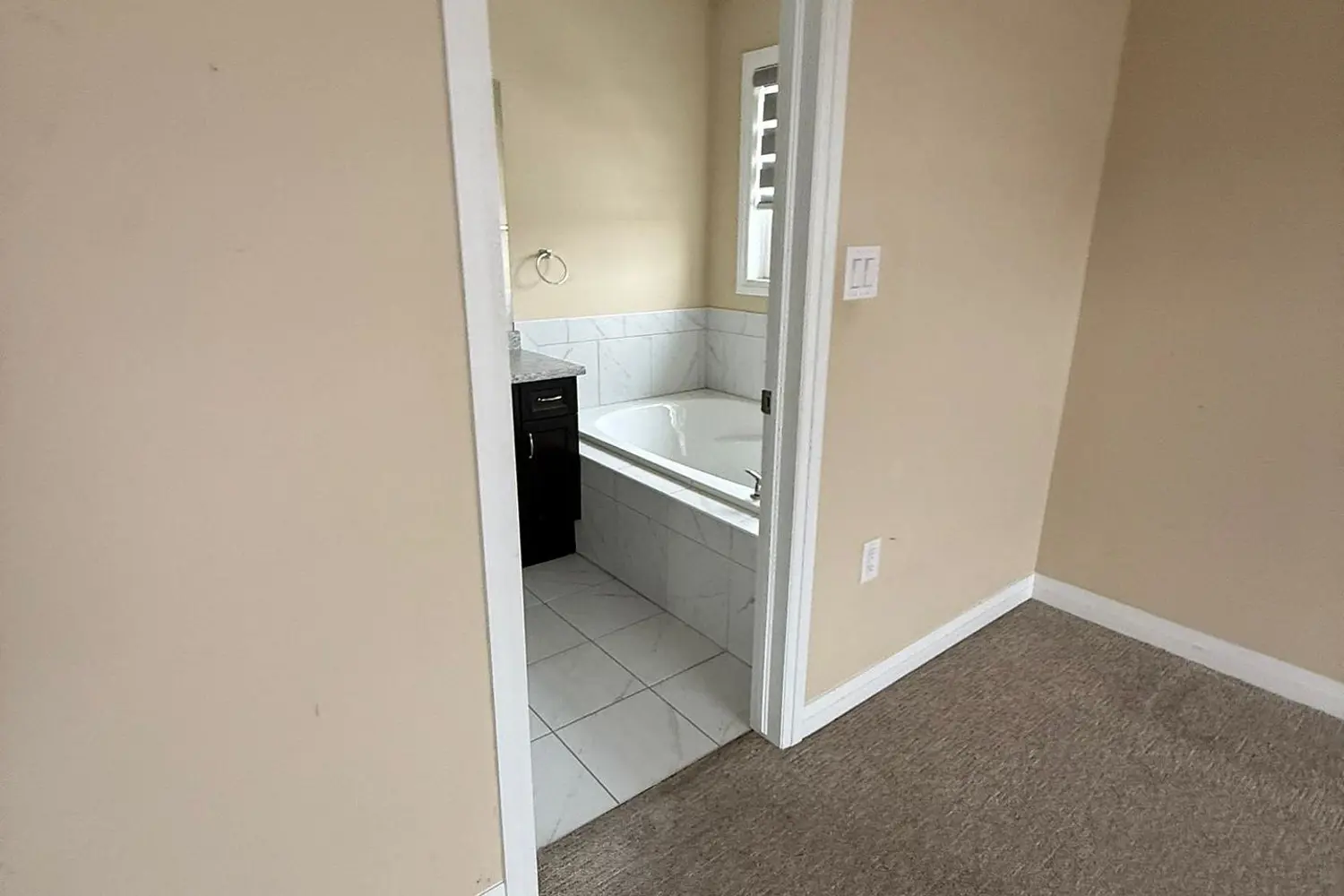 Additional image 14 of 2 Laguna Village Crescent