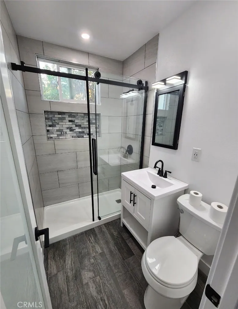 Additional image 59 of 714 W 95th St, Los Angeles, CA 90044