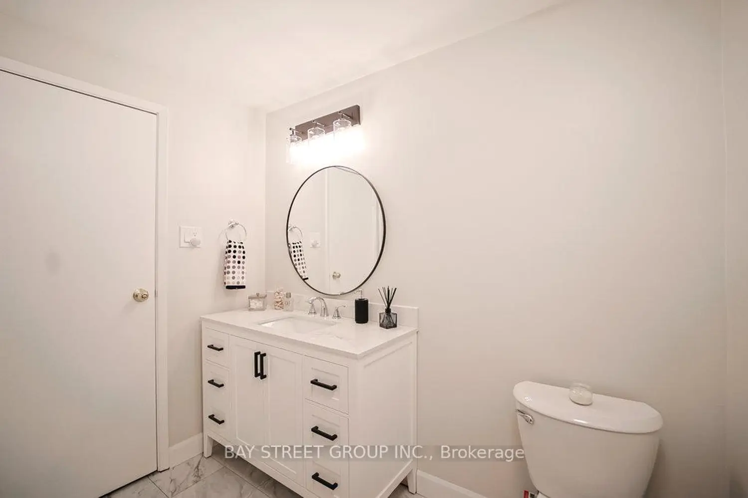 Additional image 16 of 2200 Glenwood School Drive 28