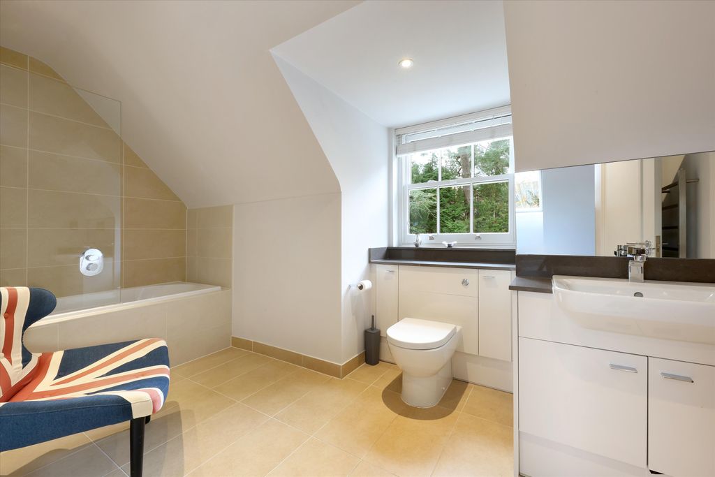 Additional image 37 of 8 bed detached house for saleBagshot Road, Ascot, Berkshire SL5