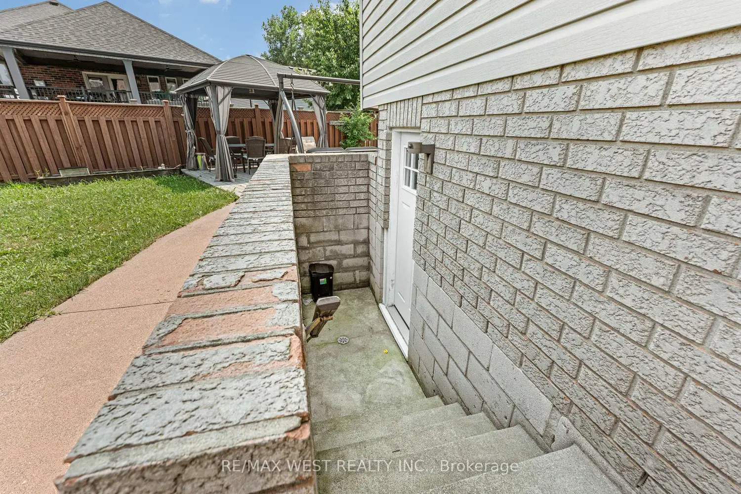 Additional image 6 of 11143 Ancona Crescent