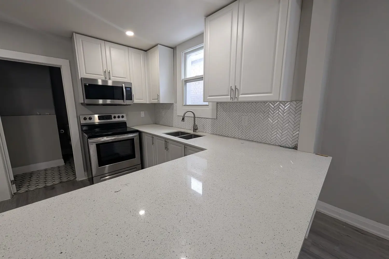 Additional image 8 of 266 Beach Road