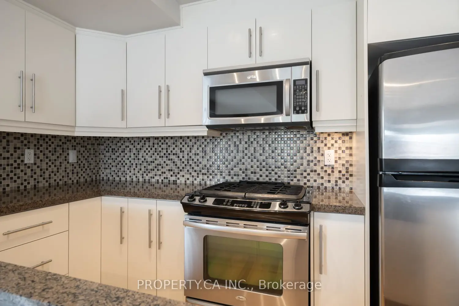 Additional image 2 of 473 Dupont Street 2