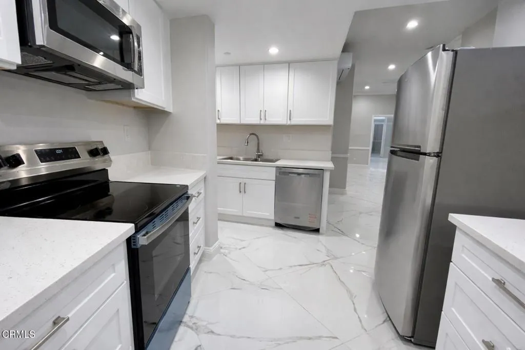 Additional image 2 of 916 Sandpiper Court Unit B, Ventura, CA 93001