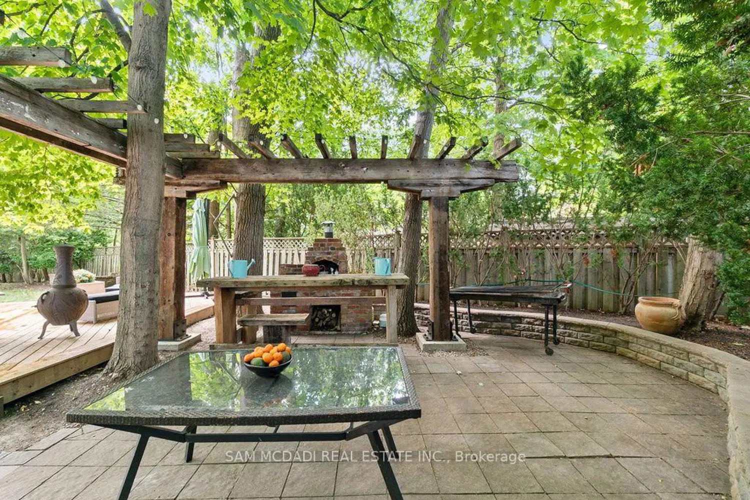 Additional image 5 of 988 Tennyson Avenue