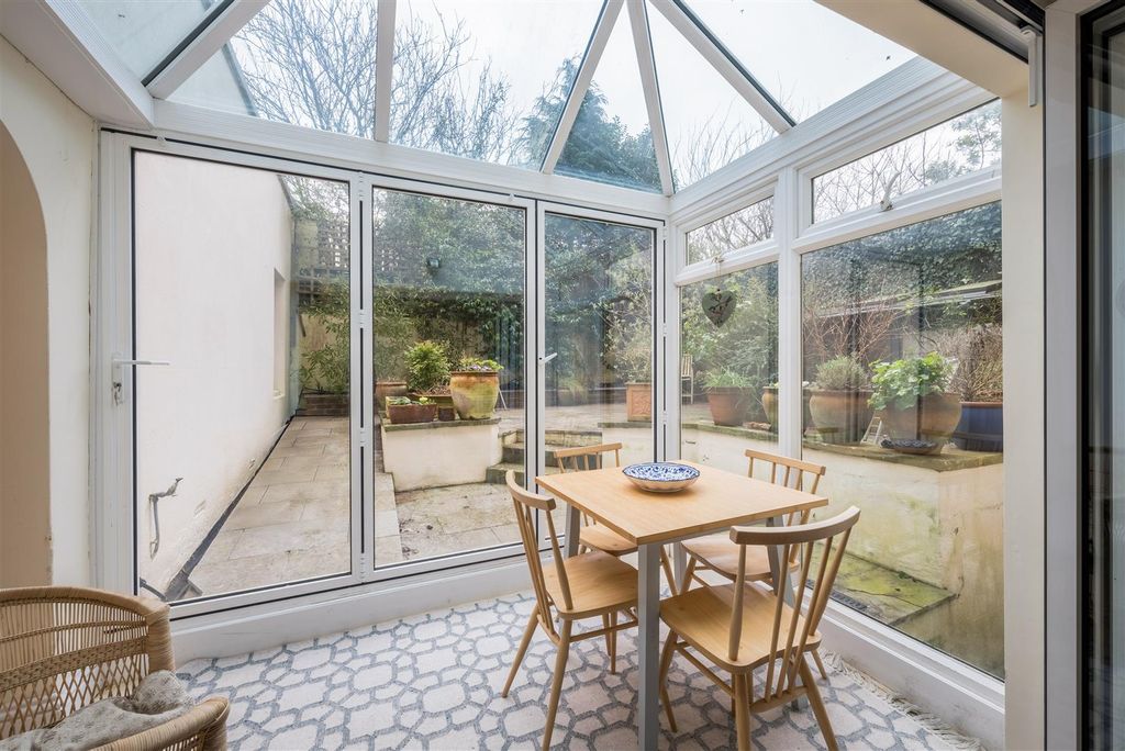 Additional image 15 of 4 bed flat for salePalmeira Square, Hove BN3