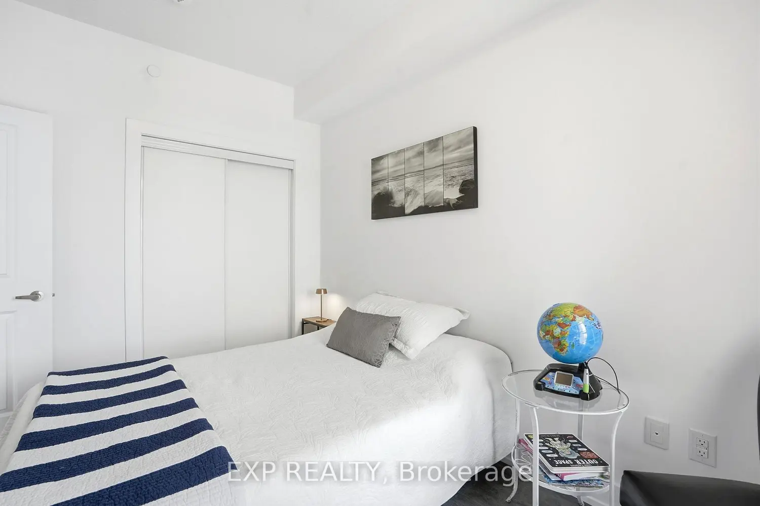 Additional image 8 of 460 Dundas Street 803