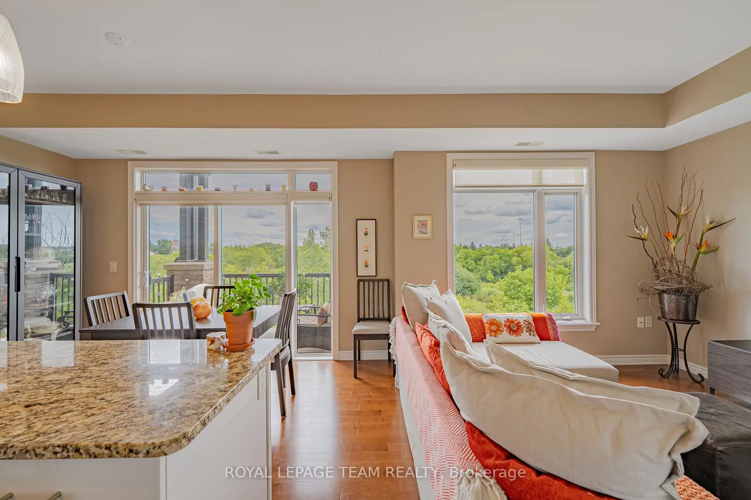 Additional image 16 of 805 Beauparc Private 304