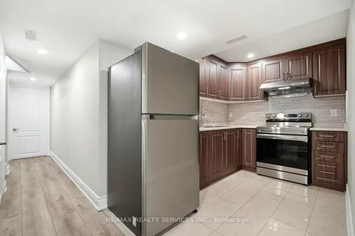 Additional image 12 of 61 Vezna Crescent