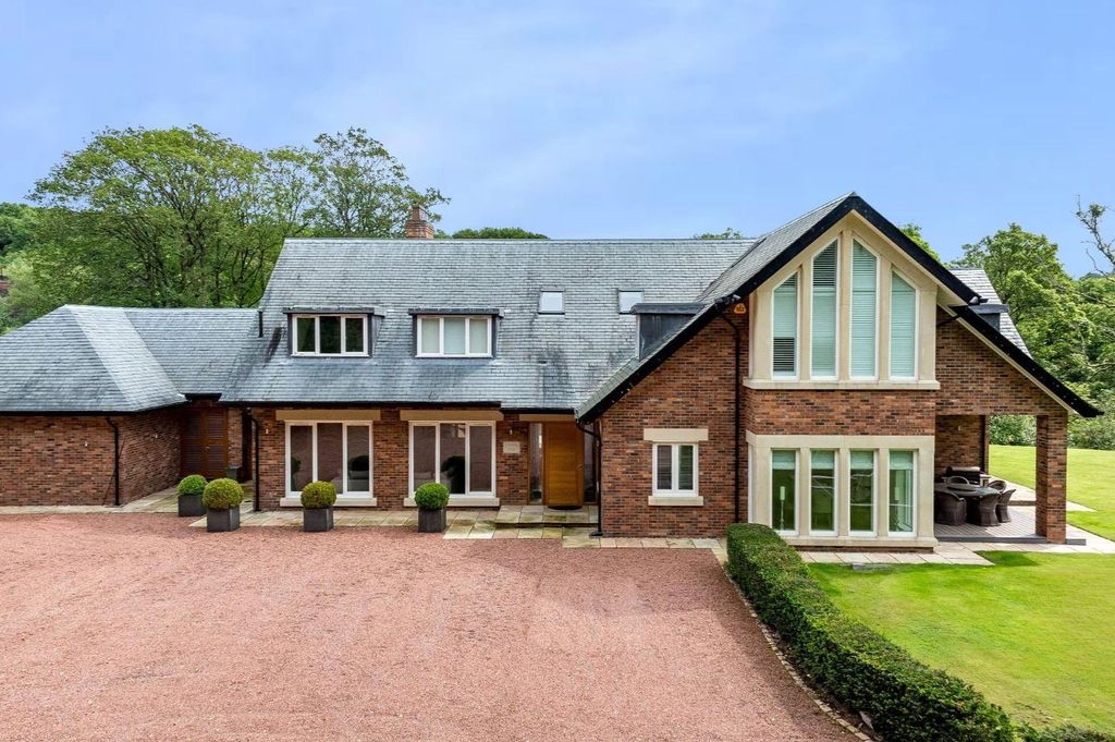 Additional image 4 of 5 bed detached house for saleThe Pump House, Standish, Wigan WN1