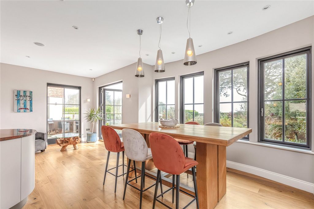 Additional image 17 of 6 bed detached house for saleSea Way, Middleton-On-Sea, West Sussex PO22