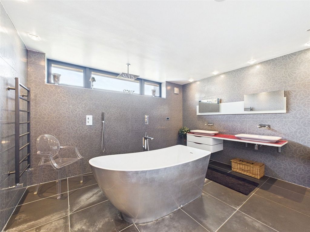 Additional image 14 of 5 bed detached house for saleAshford Hill Road, Headley, Thatcham, Hampshire RG19