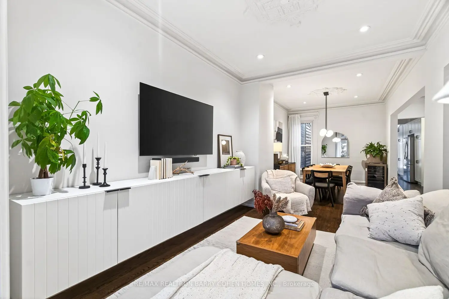 Additional image 5 of 198 Macpherson Avenue