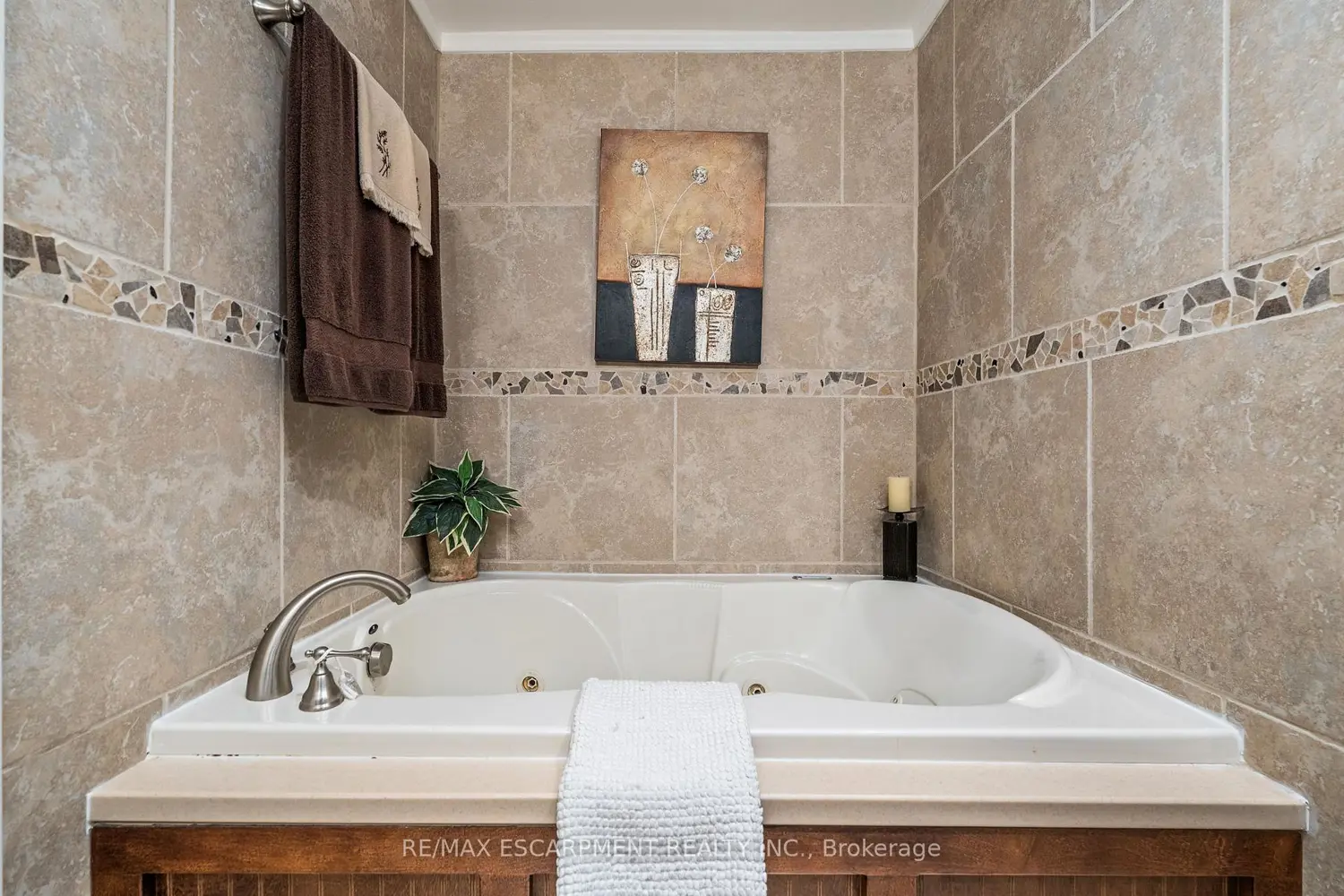 Additional image 6 of 131 Grandview Hilltop Drive 1