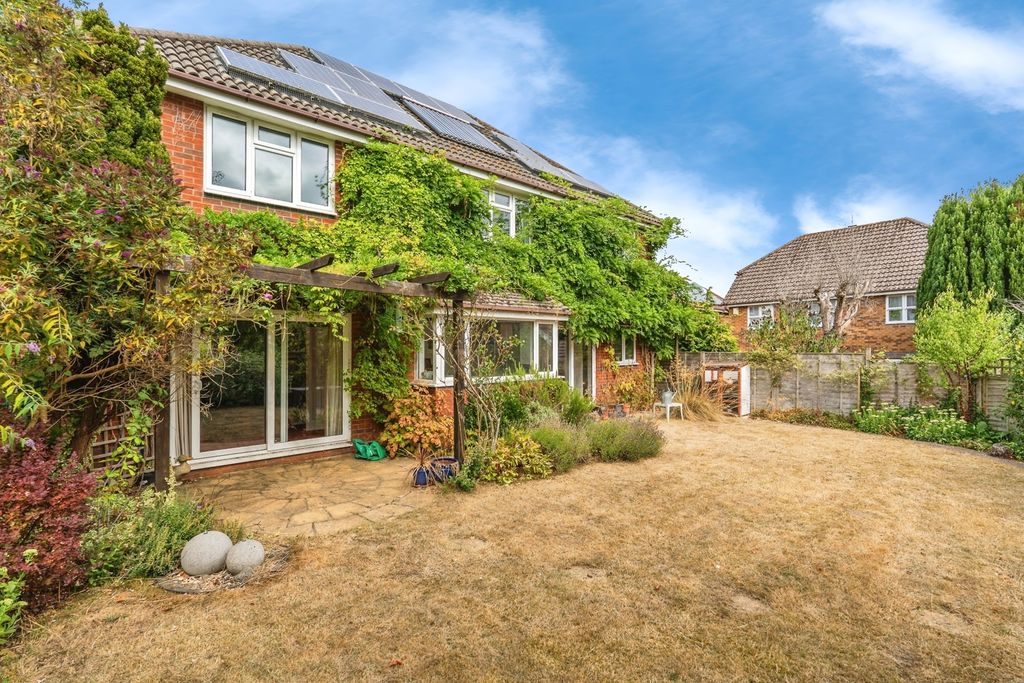 Additional image 13 of 5 bed detached house for saleCrofton Close, Southampton, Hampshire SO17