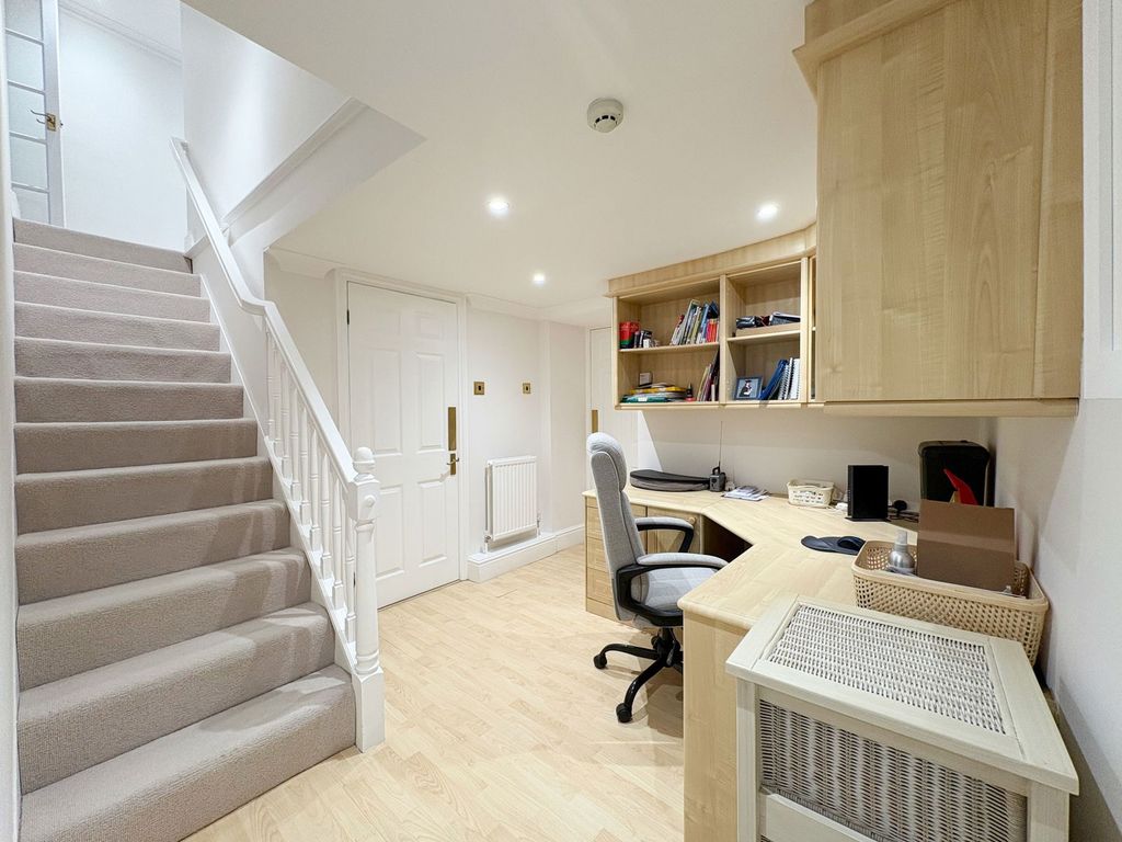Additional image 6 of 3 bed flat for saleWindsor Terrace, Clifton BS8