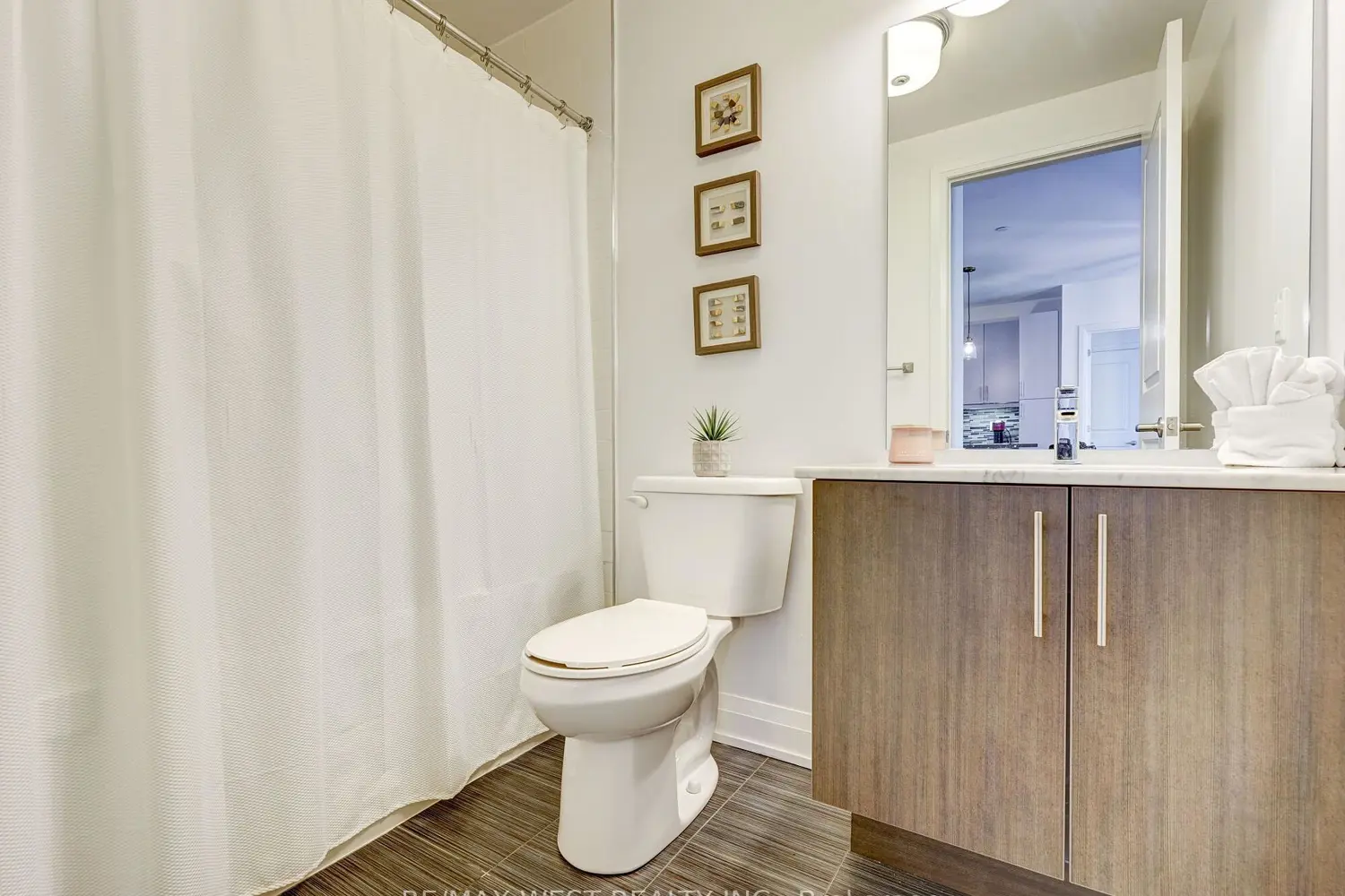 Additional image 11 of 15277 Yonge Street 503