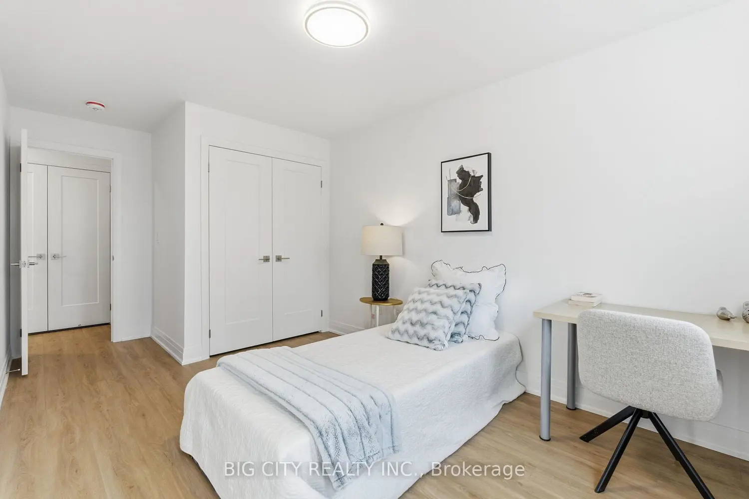 Additional image 13 of 68 Westholme Avenue 3