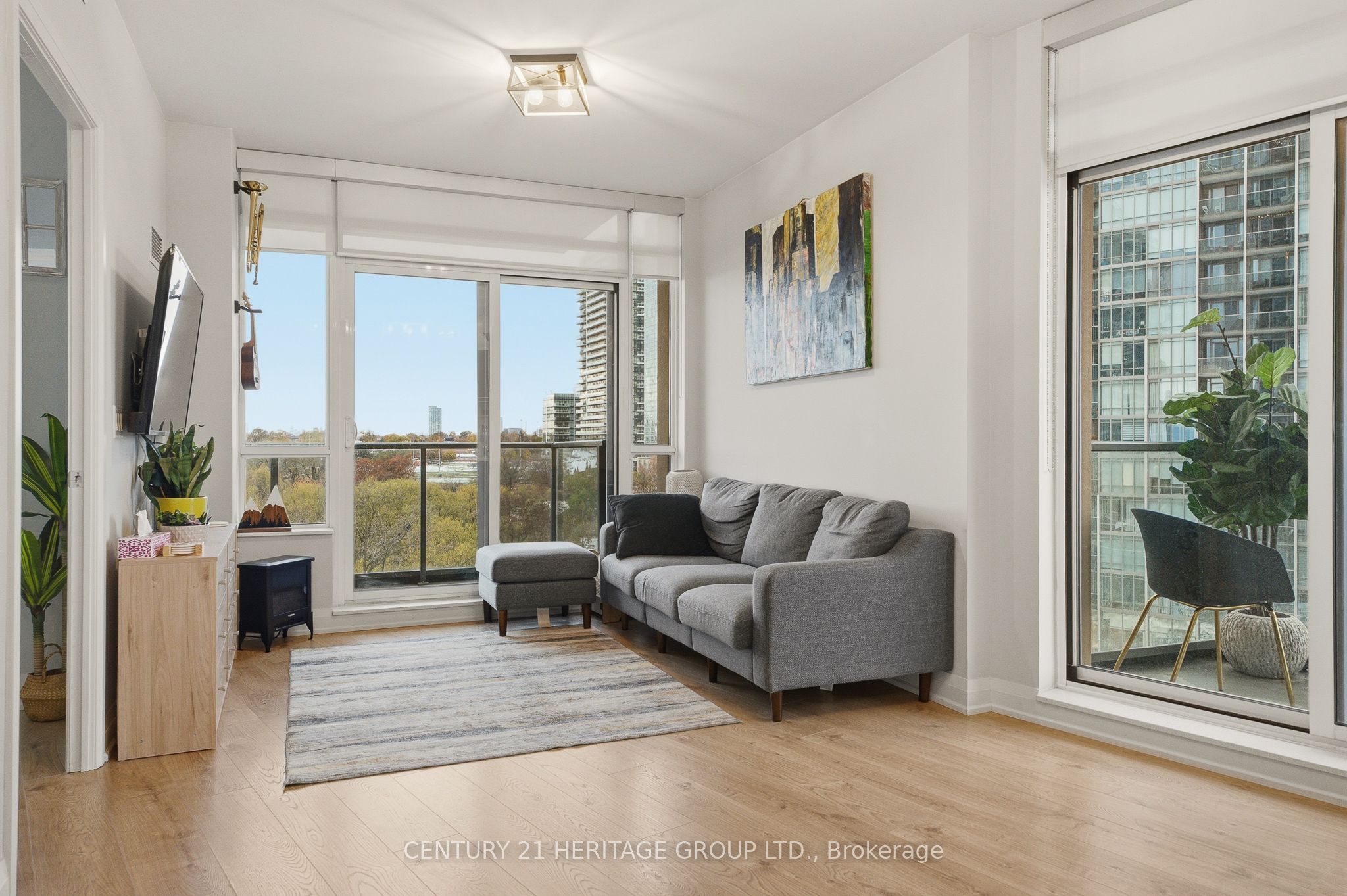 605-36 Park Lawn Road, Toronto, ON, M8V 0E5