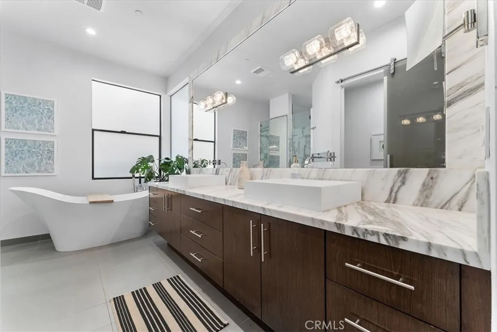 Additional image 21 of 228 38th St, Manhattan Beach, CA 90266