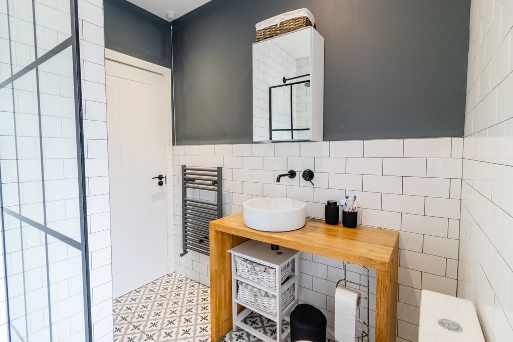 Additional image 3 of 2 bed flat for saleGibson Place, Montrose DD10