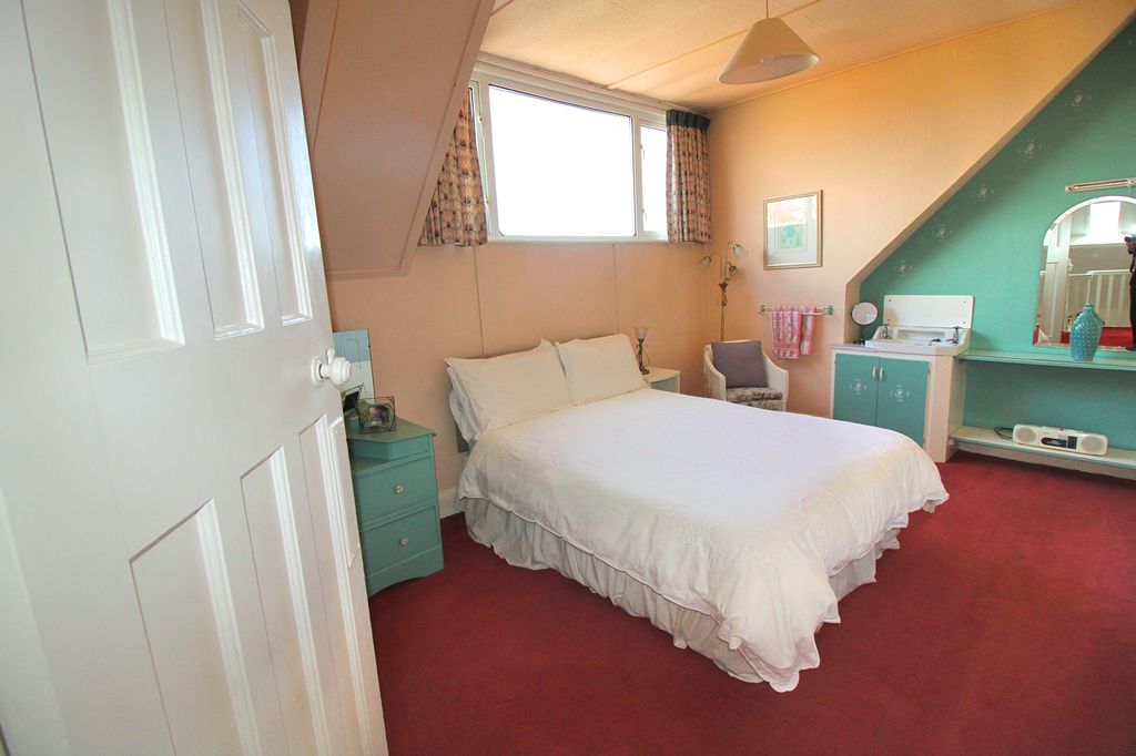 Additional image 13 of 3 bed maisonette for saleLougher Gardens, Porthcawl CF36