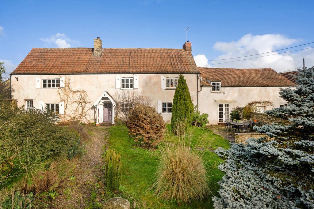 5 bed detached house for saleChapel Road, Oldbury-On-Severn, Bristol BS35.