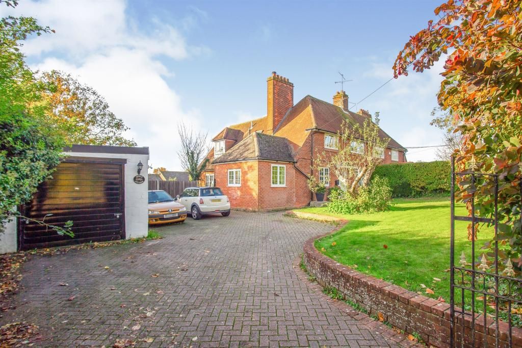 Additional image 2 of 4 bed link detached house for saleHolders Road, Amesbury, Salisbury SP4