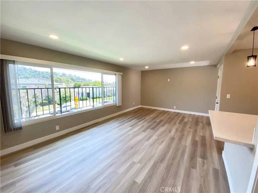 Additional image 11 of 919 E Acacia Avenue Unit O, Glendale, CA 91205