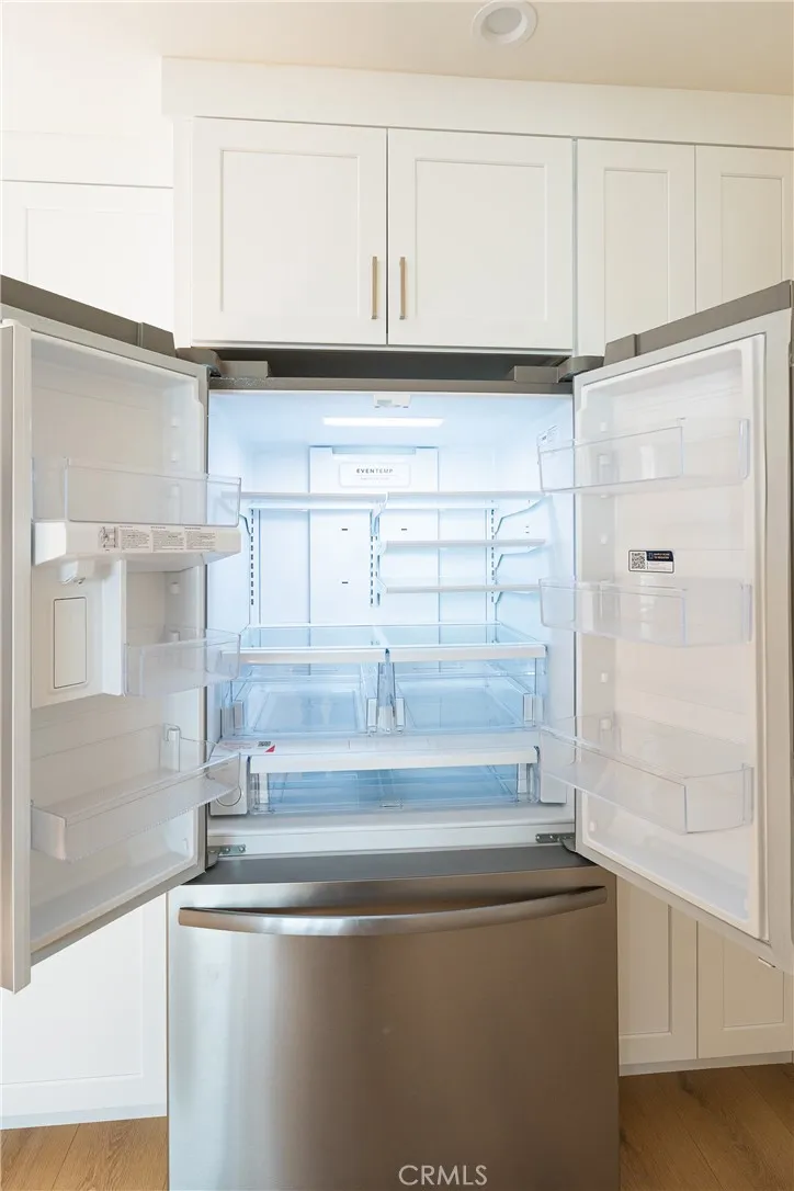 Additional image 63 of 1065 E Spazier Ave Unit 202, Burbank, CA 91502