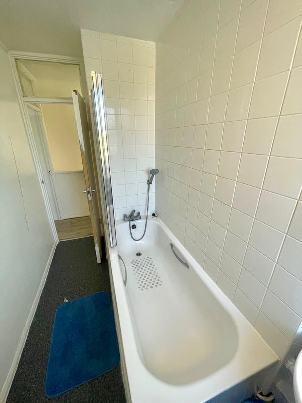 Room in a Shared Flat, Whitechapel Road, E1, N1 7GU