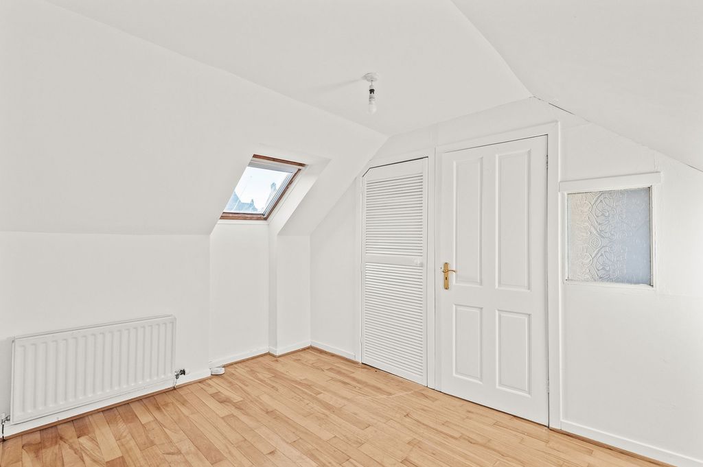 Additional image 19 of 4 bed flat for saleLion Well Wynd, Linlithgow EH49