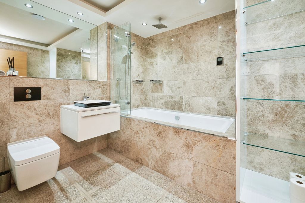 Additional image 15 of 2 bed flat for saleCaroline Street, Birmingham B3