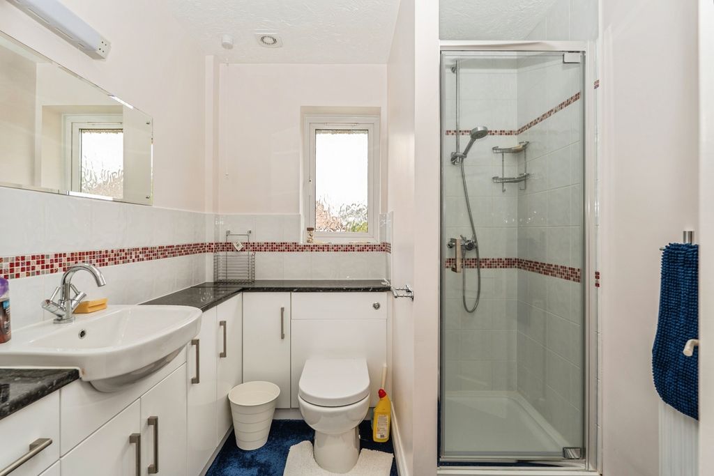 Additional image 16 of 5 bed detached house for saleCrofton Close, Southampton, Hampshire SO17