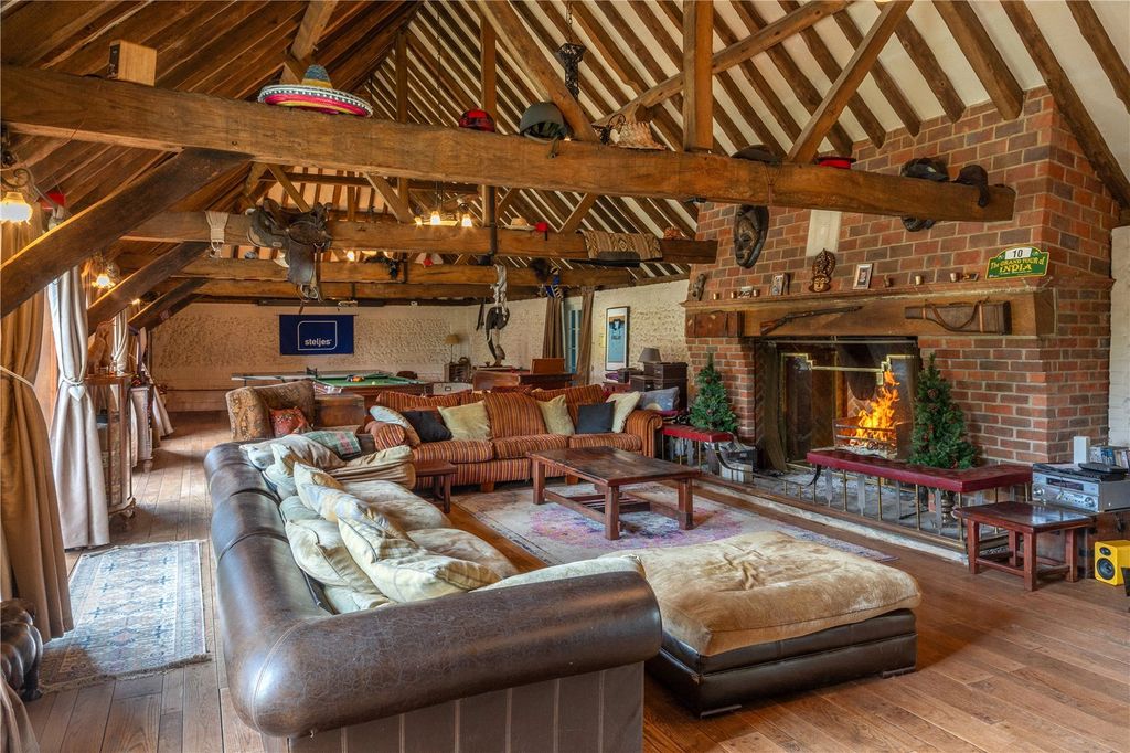 Additional image 16 of 7 bed equestrian for saleThe Whole | Hillfields Farm, Lower Basildon, Reading, Berkshire RG8