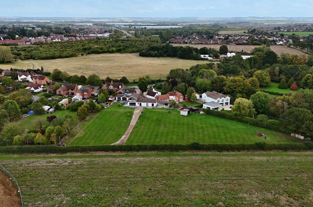 Additional image 25 of 8 bed detached house for saleGreen End Road, Kempston, Bedford MK43